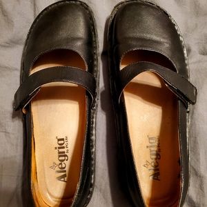 Alegria Mary Janes Black Leather 8.5